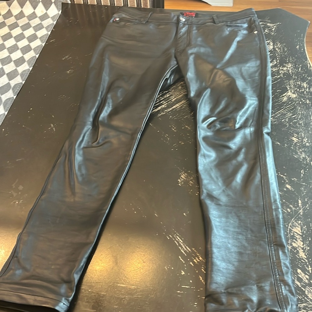 TRIPP NYC size 31 pleather low waisted rocker pants